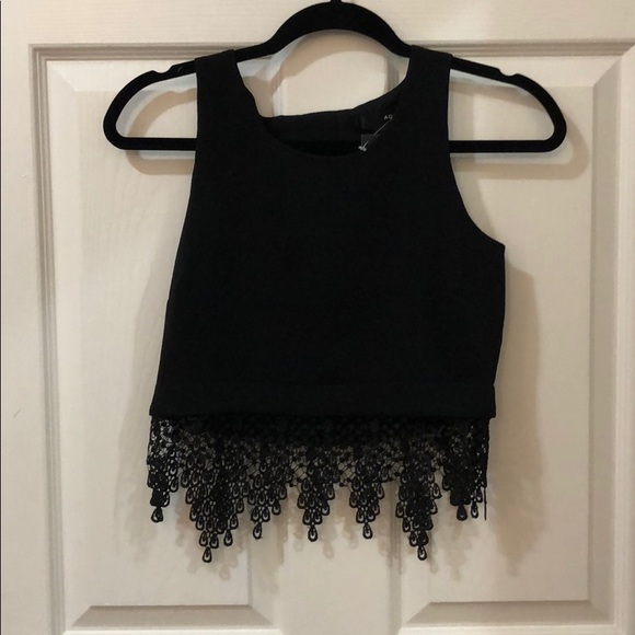 Bloomingdale's Tops - AQUA crop top tank with scoop neck and lace bottom
